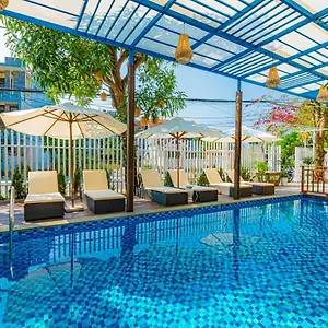 Heart - Bespoke Hoi An