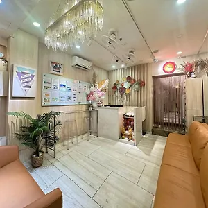 토이스 트레블 센트럴 호스텔